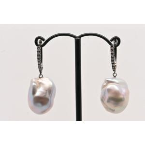 Black Diamond Earrings 0.10ct Baroque Pearl Gold 18 Carat