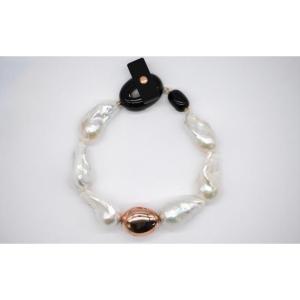 Baroque Pearl Bracelet With 18k Rose Gold And Bakelite Clasp