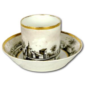 Cup And Saucer In Paris Porcelain - Late 18th Century