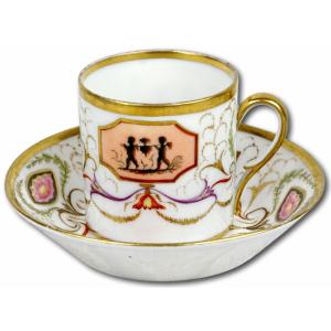 Litron Cup And Saucer In Paris Porcelain - Late 18th Century