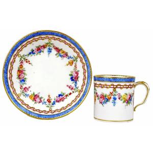 Cup And Saucer (3rd Size) In Sevres Soft Porcelain - 18th Century (1781)