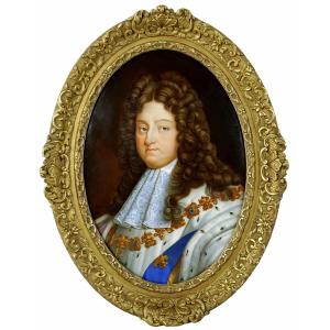 Louis XIV After Hyacinthe Rigaud Painting On A Large Porcelain Plaque - 19th Century