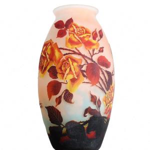 Impressive Vase Glass With Roses Signed Muller Frères Lunéville - Art Nouveau Circa 1920