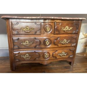 18th Century Walnut Chest Of Drawers