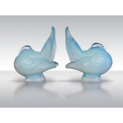 Greenhouse Art Deco Book - Turtle Doves In Opalescent Glass - Sabino - Around 1930