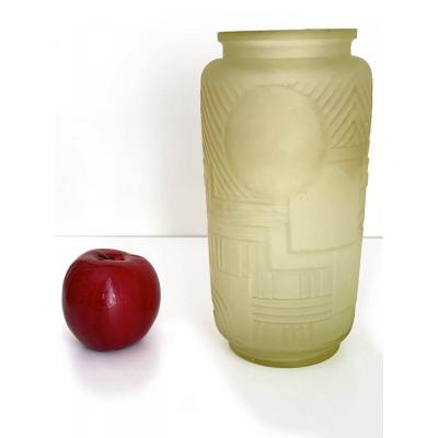 Rare Uraline Vase (vaseline Glass) - Legras Versailles Model - Circa 1920