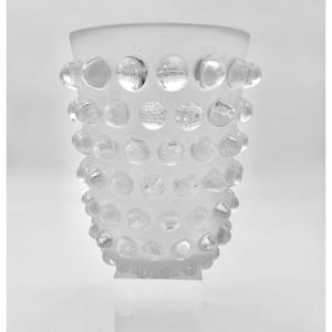 A Mossi Vase By R.lalique 