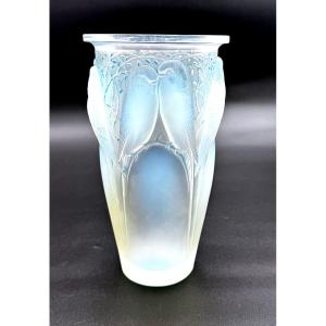 A Ceylon Vase By R. Lalique 