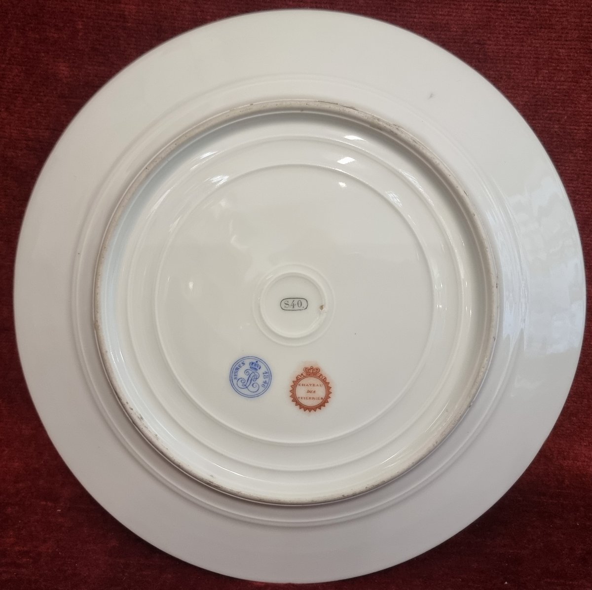 PIATTO DECORATIVO IN PORCELLANA DI SEVRES - XIX secolo-photo-2