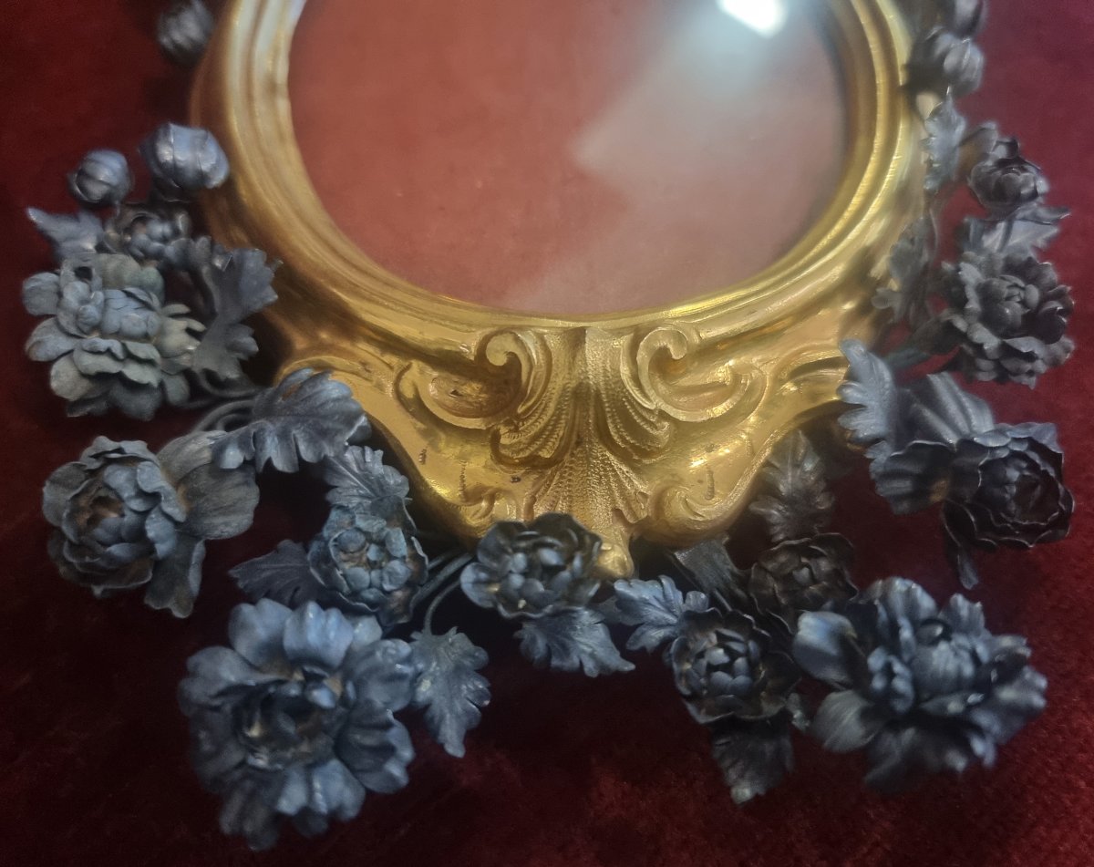 CORNICE IN RAME DORATO CON FIORI E NASTRO IN ARGENTO - META' DEL XVIII SECOLO-photo-2