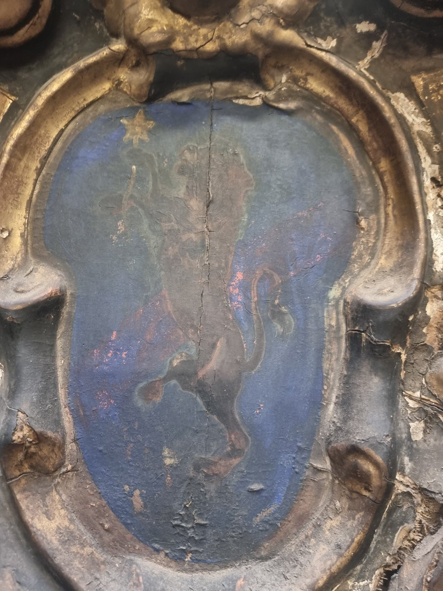 STEMMA NOBILIARE DA INTERNO PALAZZO - CARTAPESTA TELATA, DORATO E DIPINTO - XVI SECOLO-photo-2