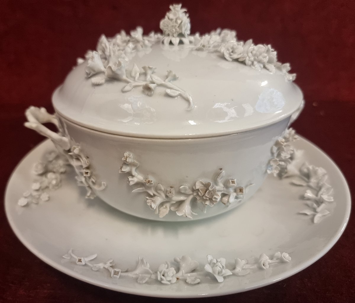 TAZZA DA PUERPERA IN PORCELLANA BIANCA - MANIFATURA COZZI VENEZIA - SECONDA META' XVIII SECOLO-photo-3