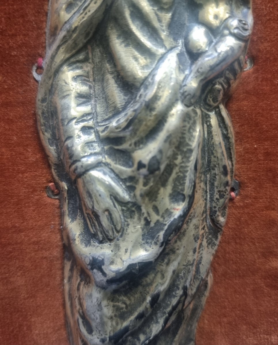 MADONNA CON BAMBINO IN ARGENTO SBALZATO E DORATO  ITALIA, SULMONA ULTIMO QUARTO DEL XV SECOLO-photo-3