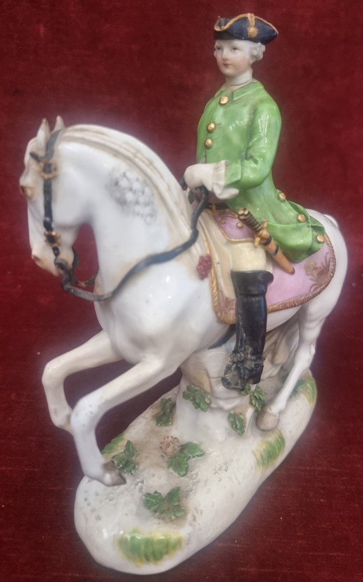 STATUINA PORCELLANA DIPINTA SU BASE DI LEGNO - CAVALIERE -GERMANIA MEISSEN - META DEL XVIII SEC-photo-4