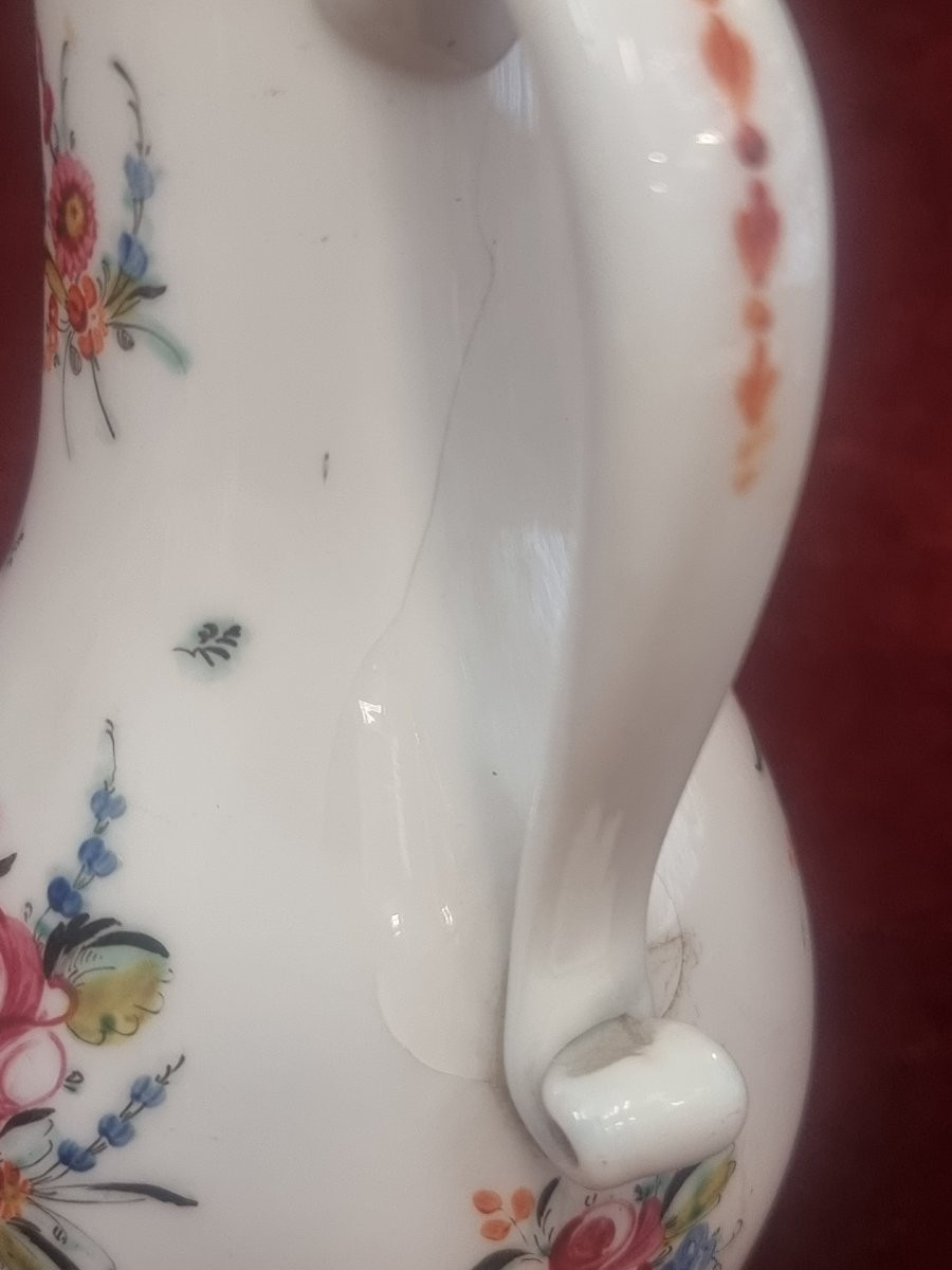 PICCOLA BROCCA IN VETRO OPALINA, DIPINTA - INIZIO XIX SECOLO-photo-1