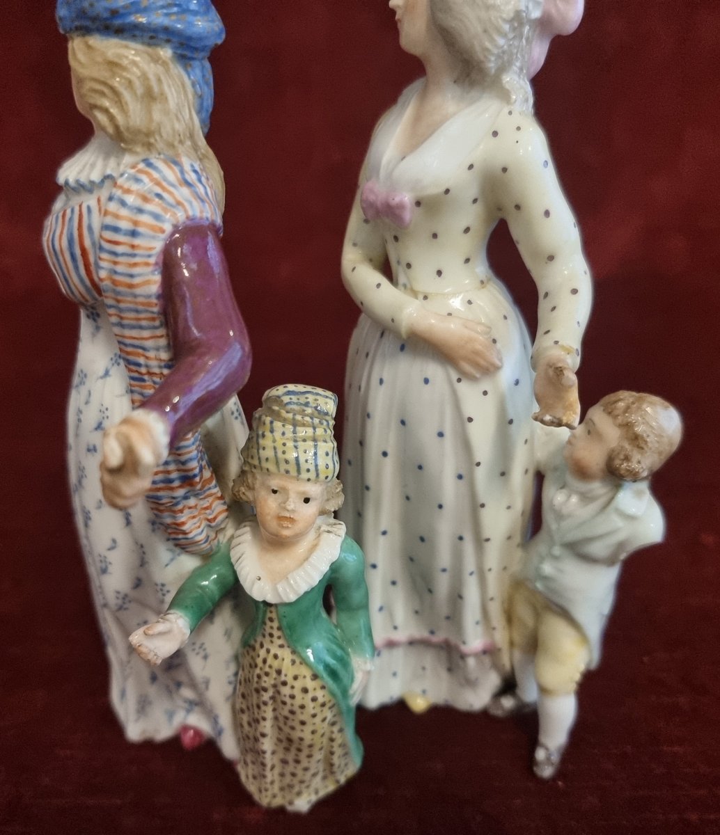 LOTTO FIGURINE IN PORCELLANA  NAPOLI - FERDINANDO IV  FINE XVIII SECOLO-photo-3