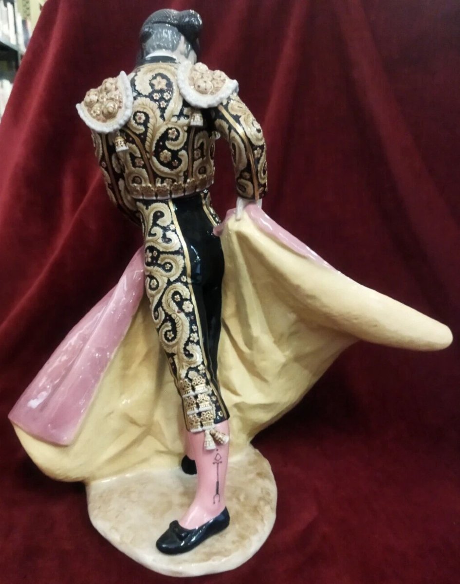 TORERO IN PORCELLANA DIPINTA LLADRO' - SPAGNA esemplare 221/250 - MALAVIA-photo-4