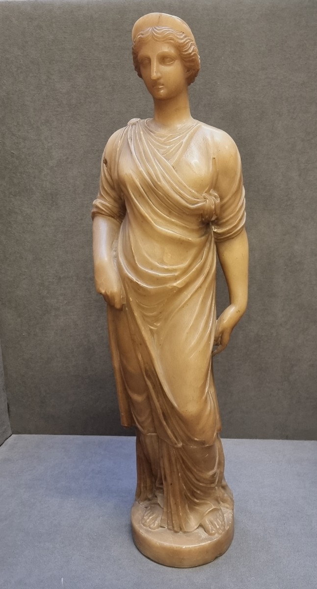 SCULTURA IN ALABASTRO - VESTALE ROMANA - INIZIO XIX SECOLO  - ITALIA CENTRALE