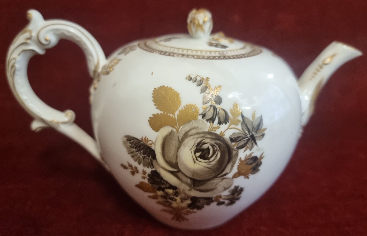 CAFFETTIERA IN PORCELLANA MEISSEN - META DEL XIX SECOLO-photo-3