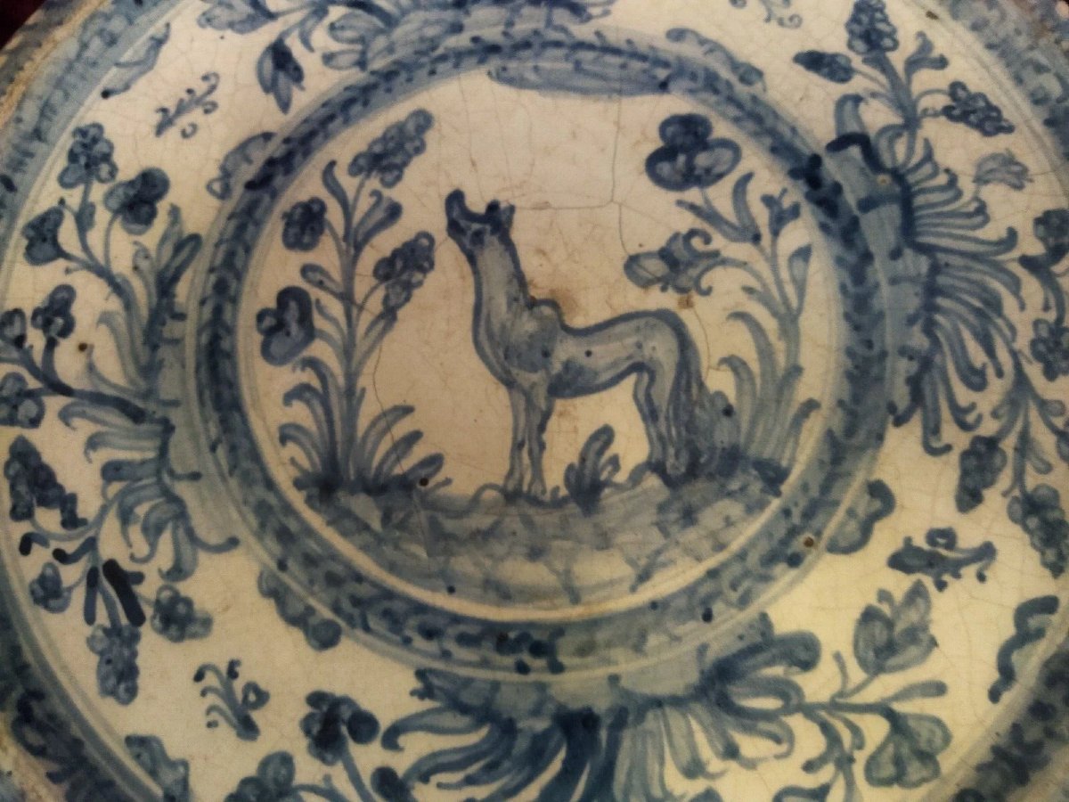 CENTROTAVOLA  in MAIOLICA -  ITALIA MERIDIONALE del XVII secolo-photo-2