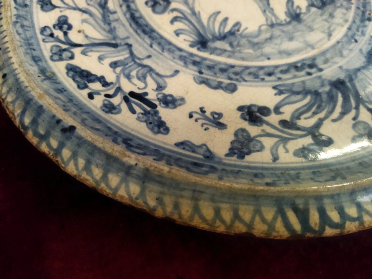 CENTROTAVOLA  in MAIOLICA -  ITALIA MERIDIONALE del XVII secolo-photo-4