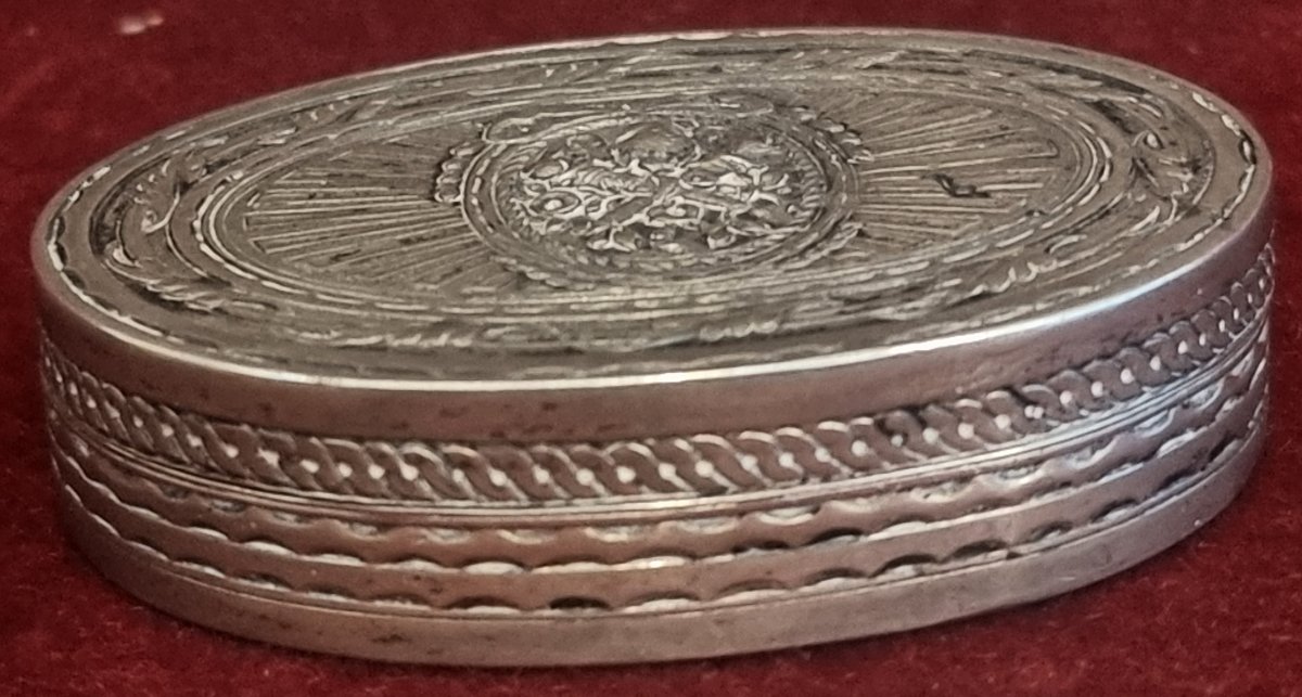 TABACCHIERA IN ARGENTO - META' DEL XVIII SECOLO-photo-3