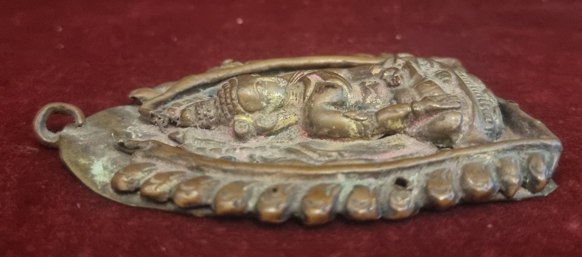 MEDAGLIONE BASSORILIEVO SU RAME - TIBET - XIX SECOLO-photo-3