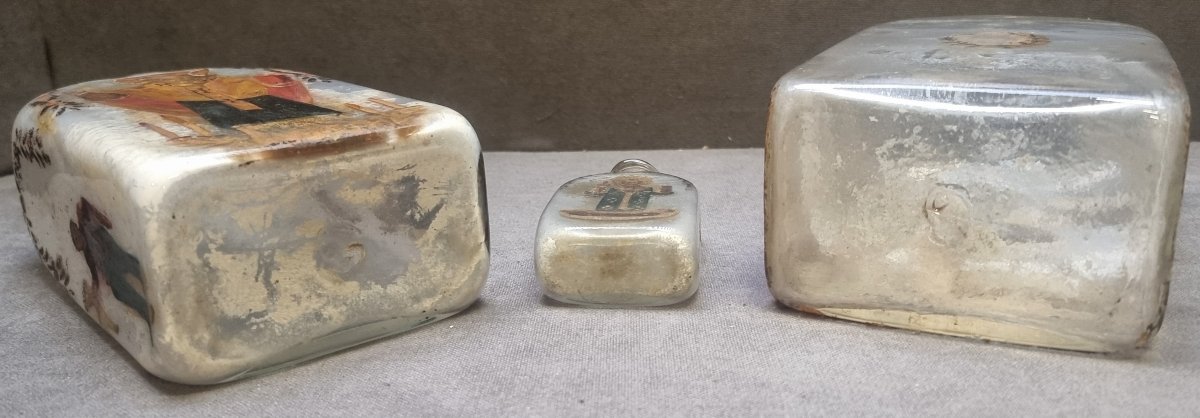 3 BOTTIGLIE IN VETRO DIPINTO - LA MANNA DI SAN NICOLA - XVIII SECOLO-photo-2