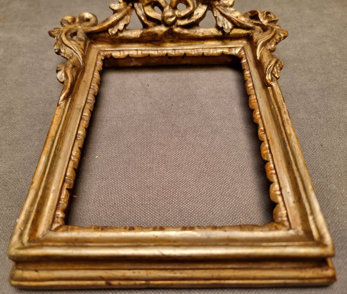 PICCOLA CORNICE IN LEGNO INTAGLIATO E ARGENTATO - ROMA ITALIA - PRIMI '700-photo-1