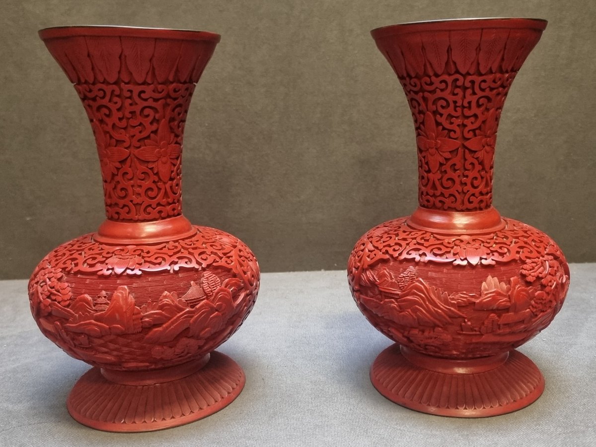 COPPIA VASI CINA in ottone laccato rosso - anni '70