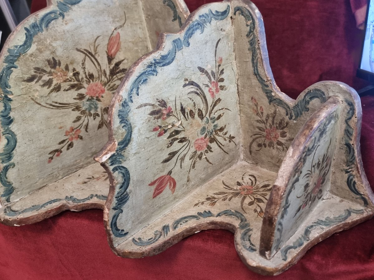 ETAGERE ANGOLIERA IN LEGNO LACCATO CON BORDI ARGENTATI - ITALIA, MARCHE - Prima metà XVIII -photo-3