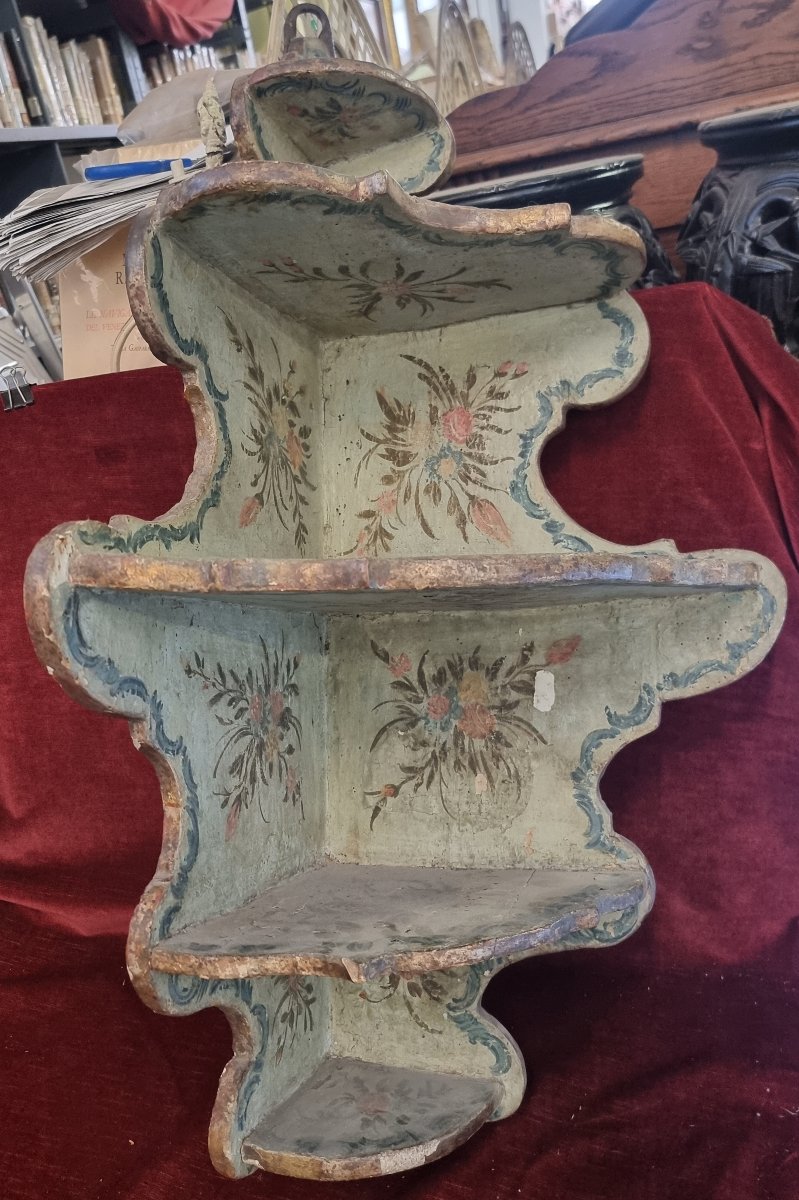 ETAGERE ANGOLIERA IN LEGNO LACCATO CON BORDI ARGENTATI - ITALIA, MARCHE - Prima metà XVIII -photo-1