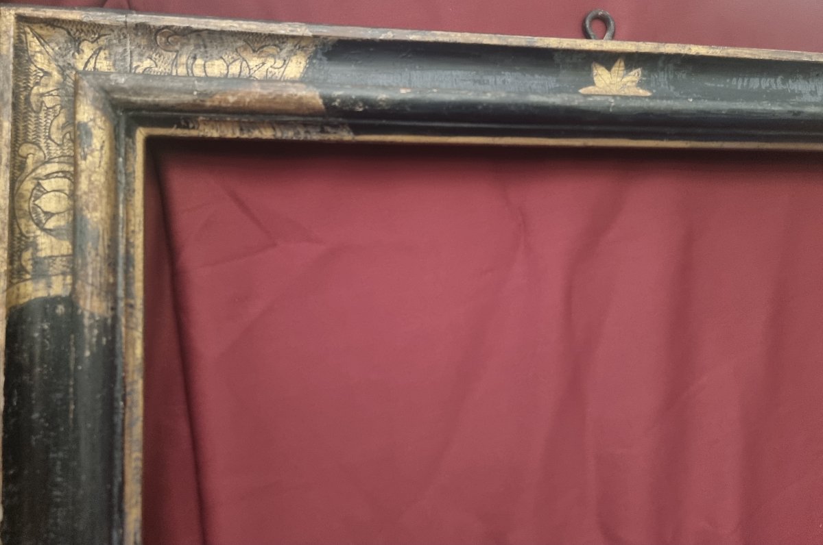 CORNICE DEL XVII SECOLO - LACCA NERA E GUARNITURE DORATE - ITALIA, EMILIA-photo-1