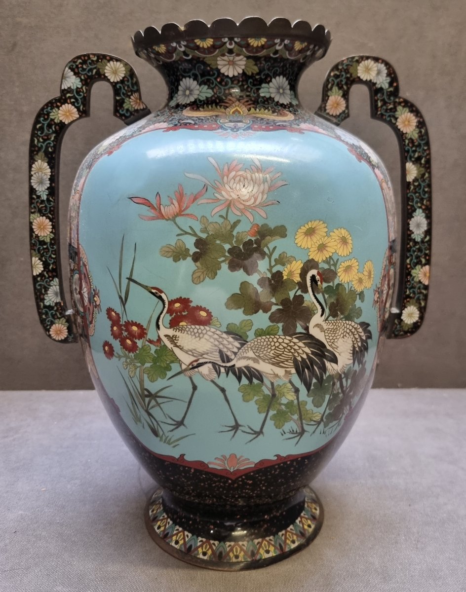 VASO ORIENTALE IN CLOISONNE - Inizio XX secolo