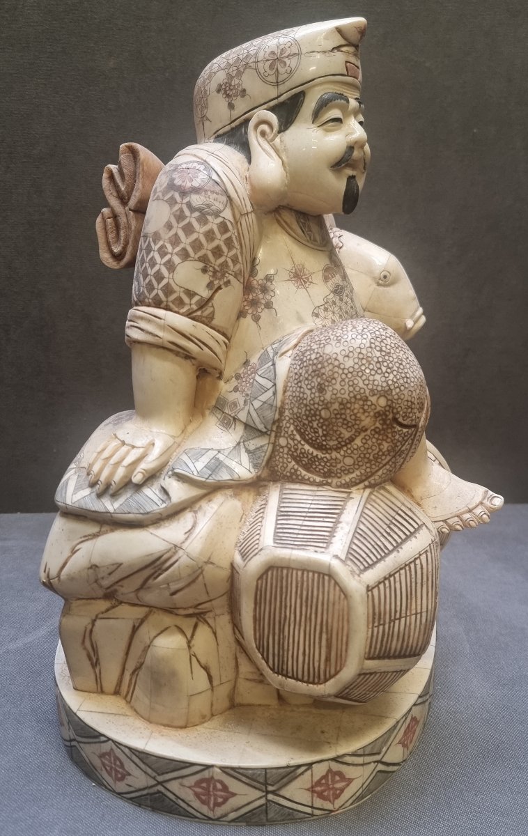 SCULTURA IN PIASTRE D'OSSO APPLICATE - UOMO CON PESCE - ORIENTALE - anni '70-photo-2