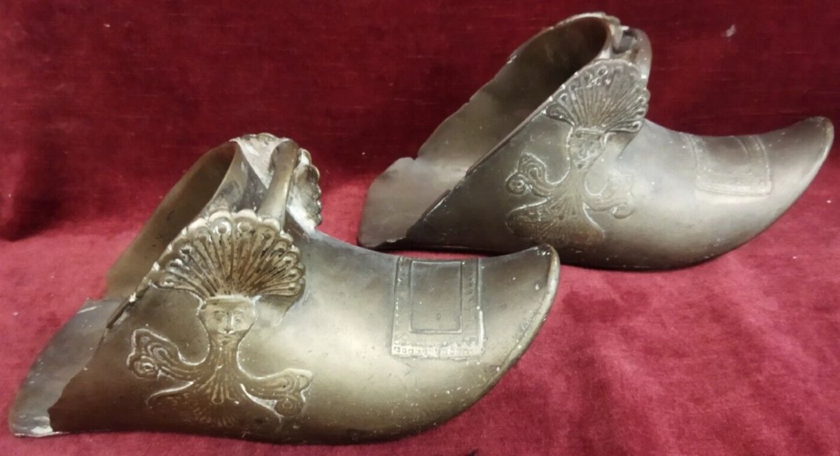 COPPIA ANTICHE STAFFE DA CAVALO - in ottone Dell' 800-photo-2