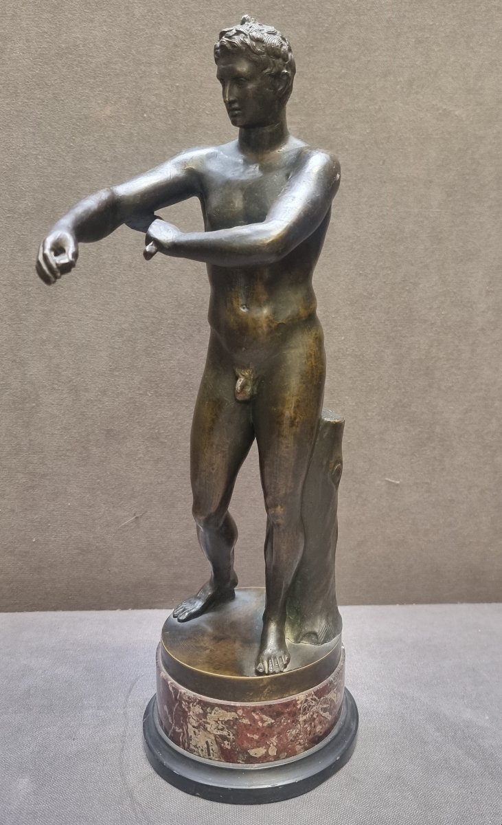 SCULTURA IN BRONZO RAFFIGURANTE APOXYOMENOS - XIX secolo