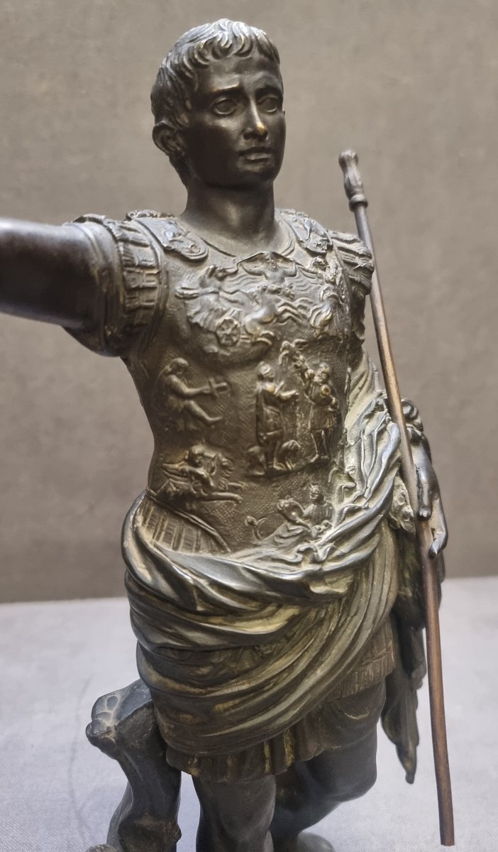 SCULTURA IN BRONZO RAFFIGURANTE IMPERATORE CESARE OTTAVIANO AUGUSTO-photo-4