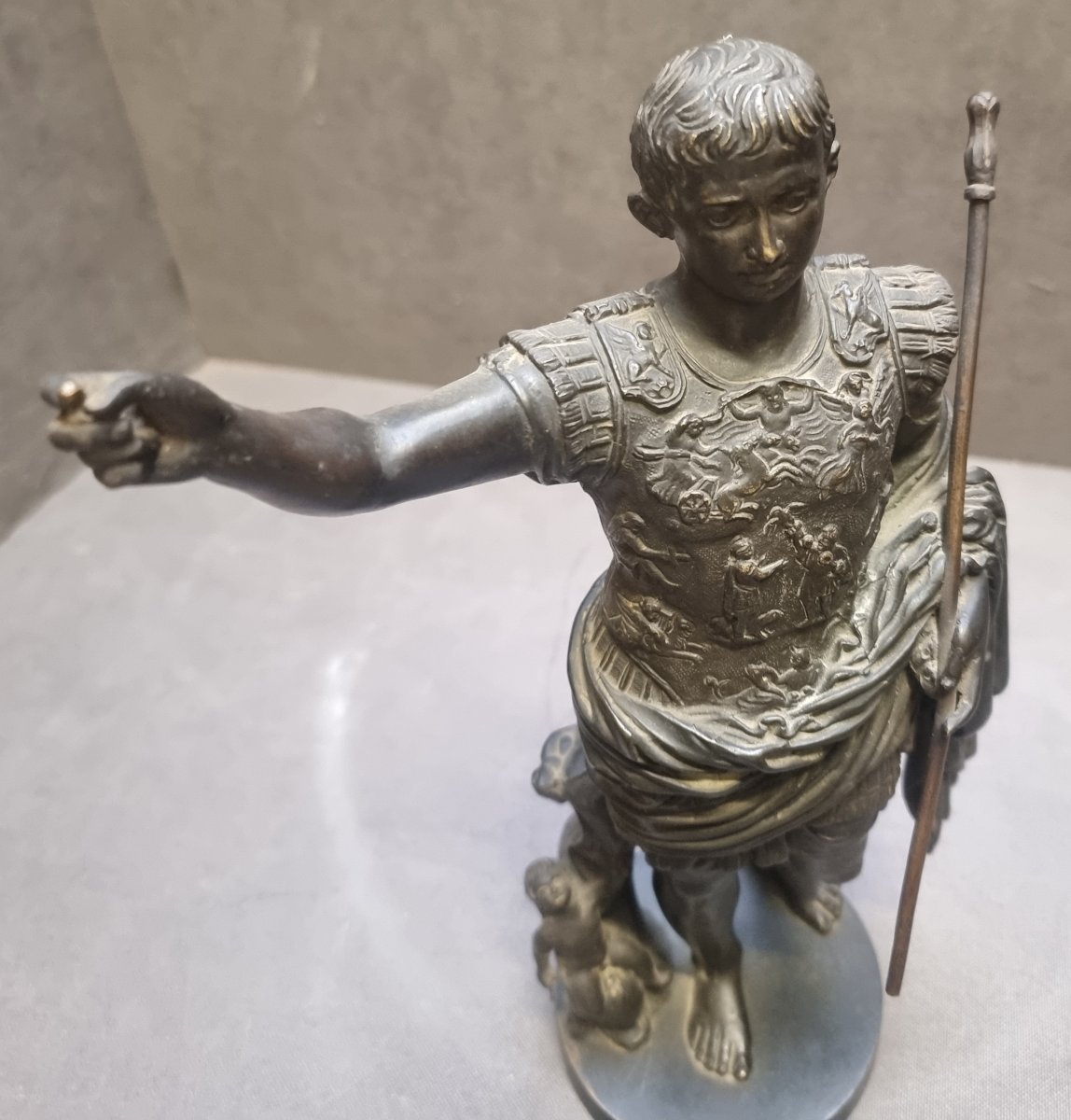 SCULTURA IN BRONZO RAFFIGURANTE IMPERATORE CESARE OTTAVIANO AUGUSTO-photo-5