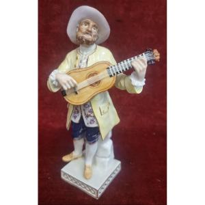 STATUINA "BOARO" IN PORCELLANA DIPINTA - MEISSEN - primi '900