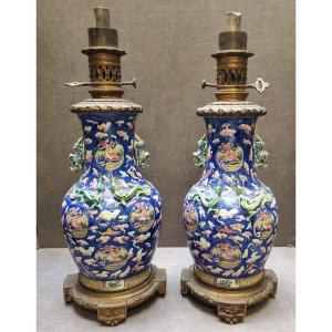 COPPIA LAMPADE DA TAVOLO IN PORCELLANA CINESE e BRONZO DORATO - FRANCIA, NAPOLEONE III