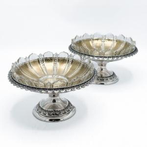 Elegant Pair Of Cups In Sterling Silver