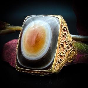 Antique Ottoman Ring, Set With An Agate Cabochon