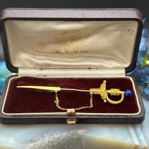 18-carat Gold Tie Pin, Sword And Scabbard Shape, With Lapis Lazuli, Belgian Work 