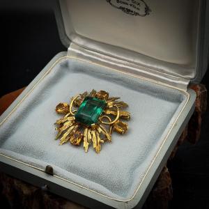 1970s "sun" Brooch In Yellow Gold, Green Tourmaline And Citrines – Belgian Work 