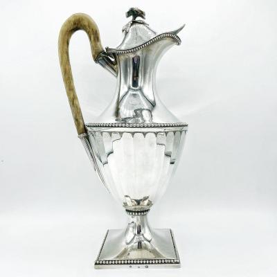 Jug With Beaded Edges, Empire Period