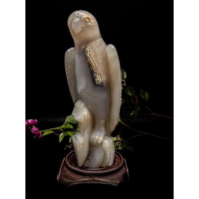 Parrot Sculpture In Agate