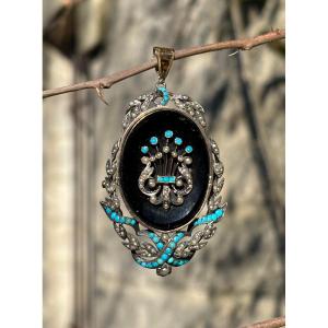 18kt Onyx, Turquoises, Fines Pearl Gold Brooch/pendant   