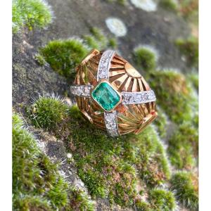 18ct Gold Cocktail Ring With Emerald And Diamonds