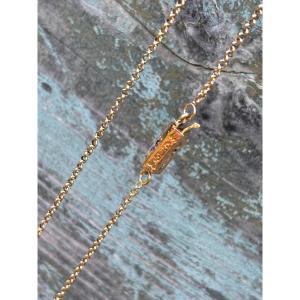Chain With 18 Ct Enamel Barrel Clasp